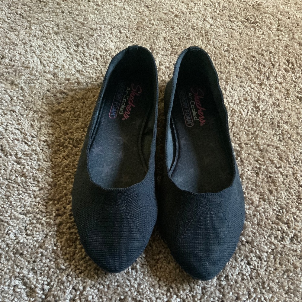 Sketchers flats